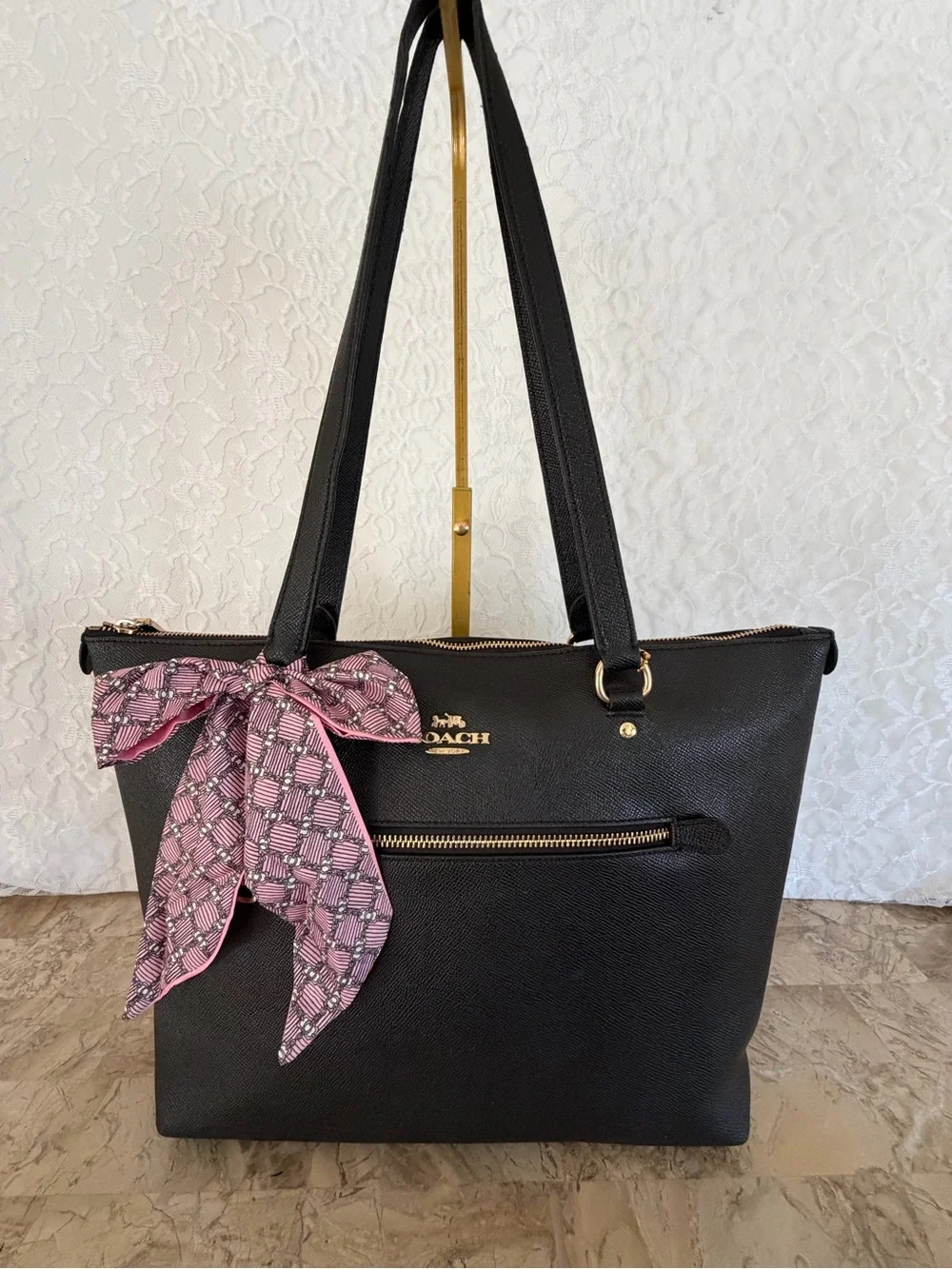 Coach Gallery Tote In Crossgrain Leather Black Zip Shoulder Bag F79608